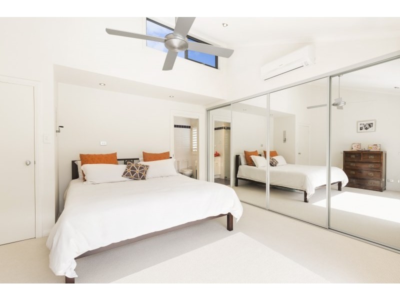 18 Swan Street, Lilli Pilli NSW 2229