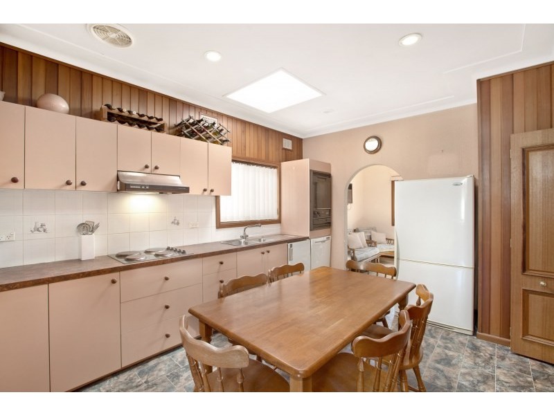 388 President Avenue, Kirrawee NSW 2232