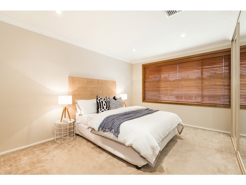 8 Skye Place, Engadine NSW 2233
