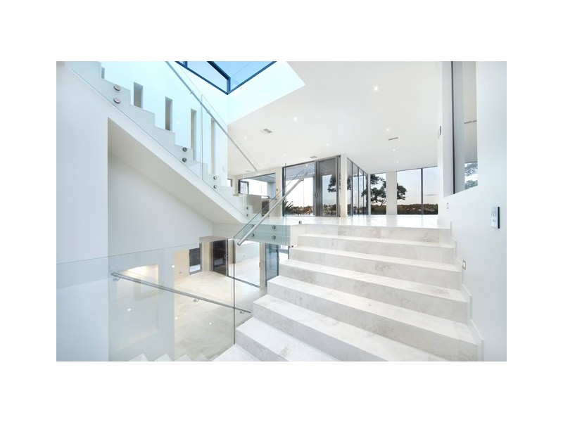 1 Binaville Avenue, Burraneer NSW 2230