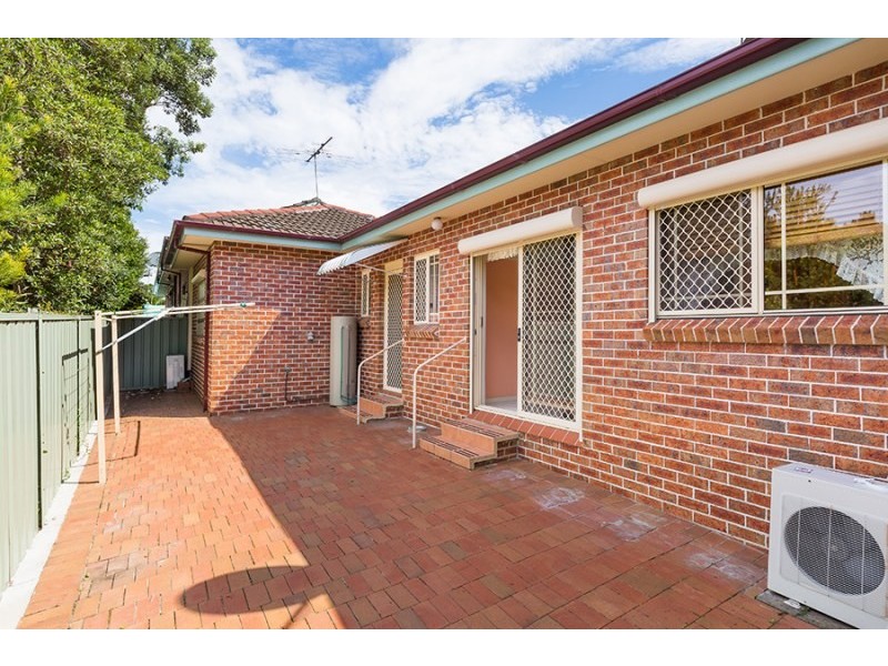 2/14 Dianella Street, Caringbah NSW 2229