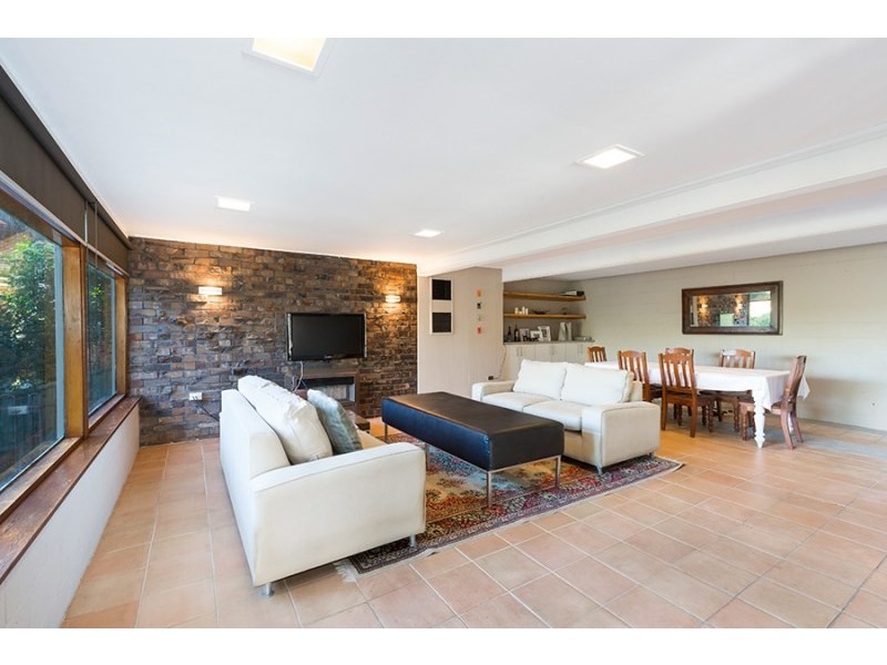 15 Moombara Crescent, Lilli Pilli NSW 2229