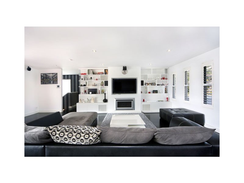 121 Holt Road, Taren Point NSW 2229