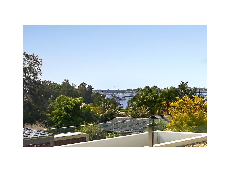 121 Holt Road, Taren Point NSW 2229