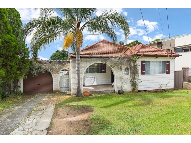 196 Gymea Bay Road, Gymea Bay NSW 2227