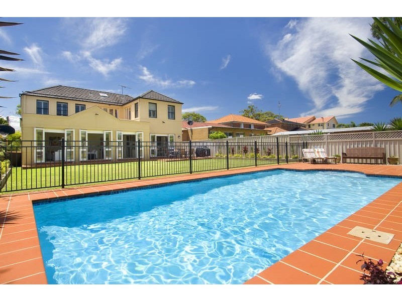 402 Willarong Road, Caringbah NSW 2229