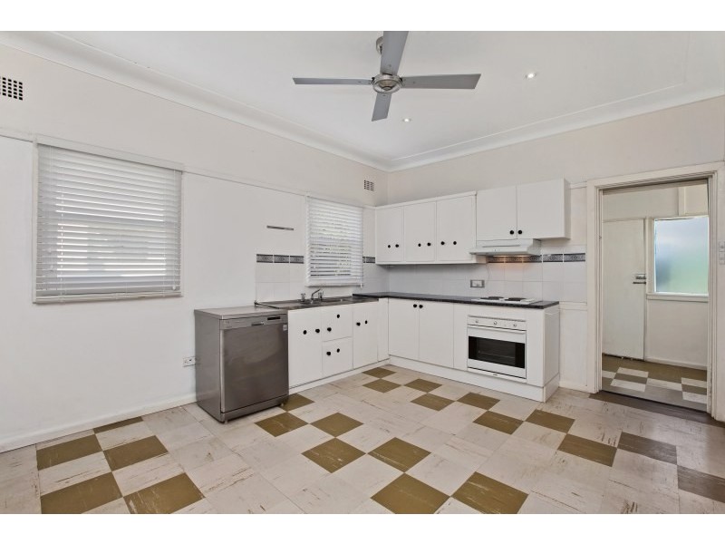 8 Fifth Avenue, Jannali NSW 2226