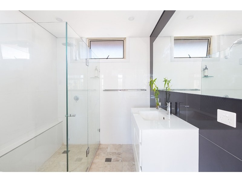 402/79 Mitchell Road, Cronulla NSW 2230