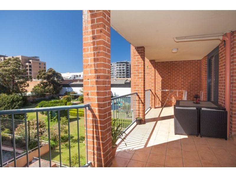 18/2-4 Central Road, Miranda NSW 2228