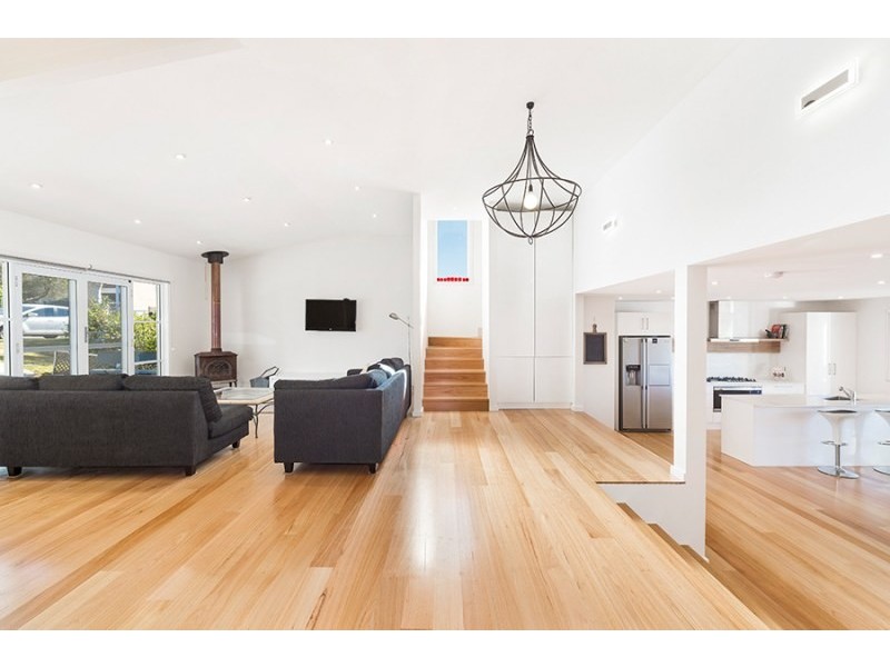 38 Hunter Street, Kirrawee NSW 2232