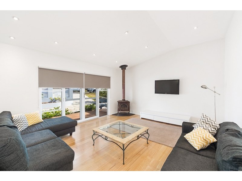 38 Hunter Street, Kirrawee NSW 2232