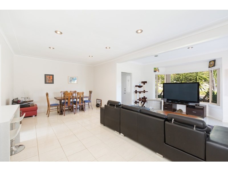 22 Edinburgh Crescent, Woolooware NSW 2230