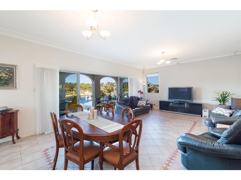 6 Yarraga Place, Yowie Bay NSW 2228