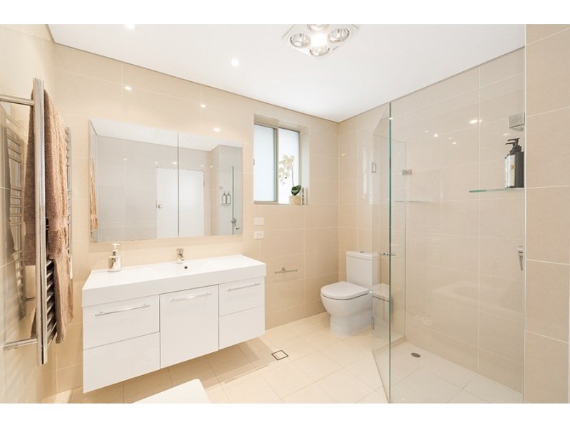 6 Yarraga Place, Yowie Bay NSW 2228