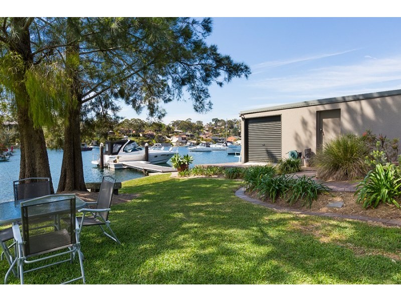 6 Yarraga Place, Yowie Bay NSW 2228