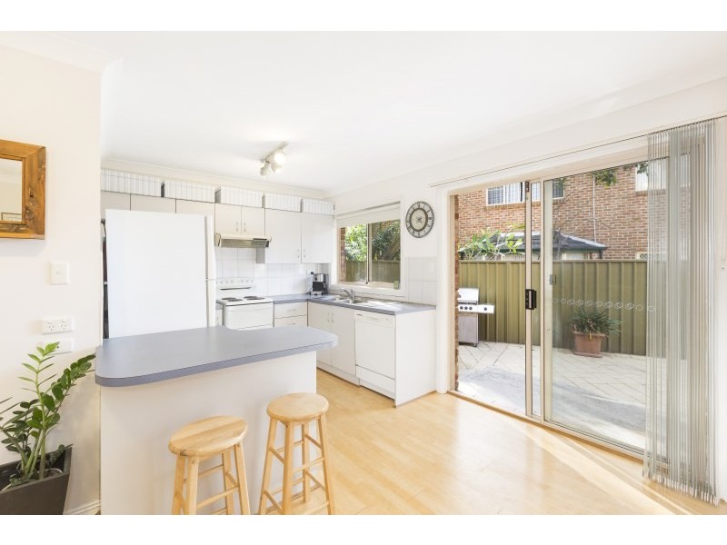 8/9 Kumbardang Avenue, Miranda NSW 2228