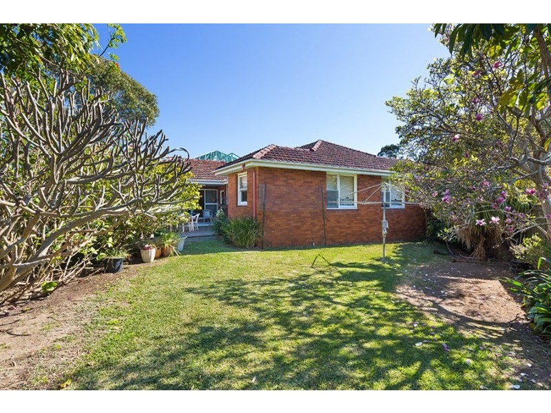 4 Sandra Place, Miranda NSW 2228