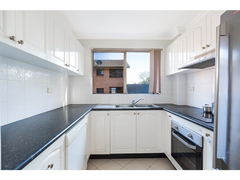 21/52 Auburn Street, Sutherland NSW 2232