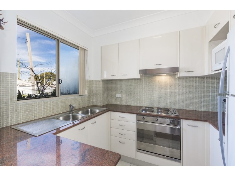 2/15 Caronia Avenue, Cronulla NSW 2230