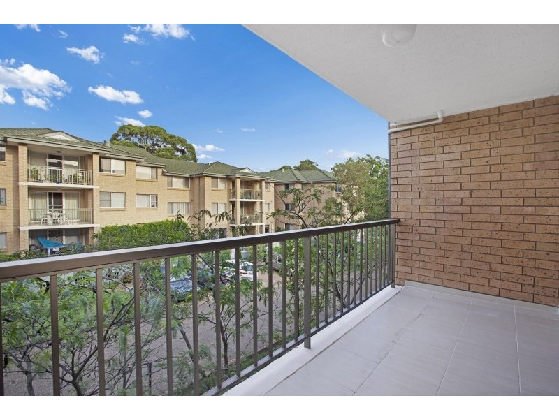 3/49 Flora Street, Kirrawee NSW 2232