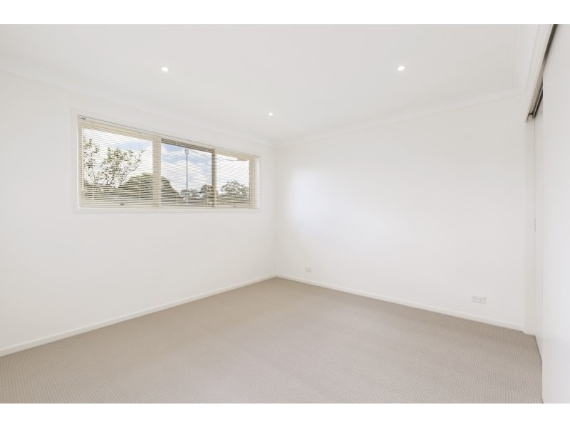 2b Toronto Parade, Jannali NSW 2226