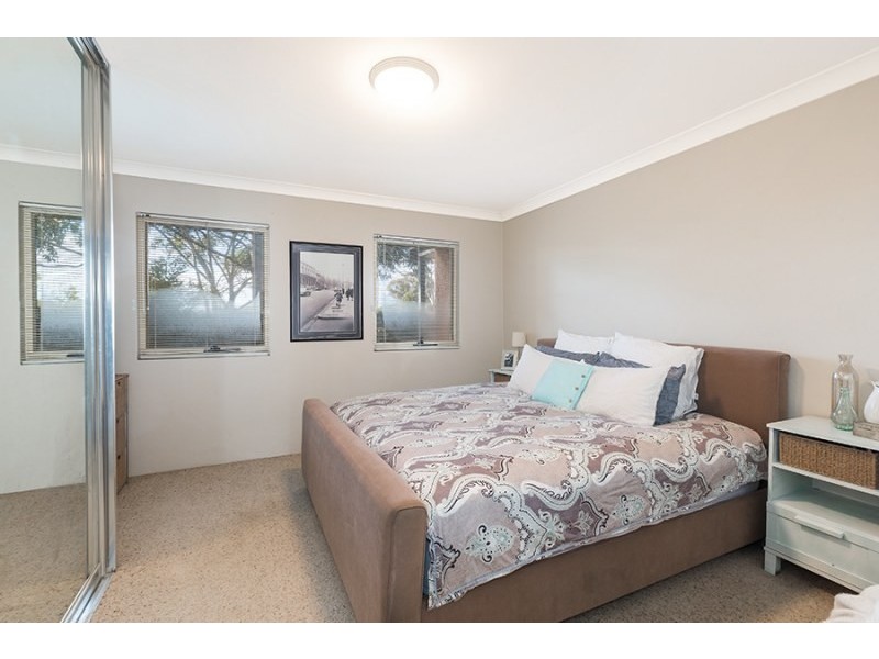 2/2 Mansfield Avenue, Caringbah NSW 2229