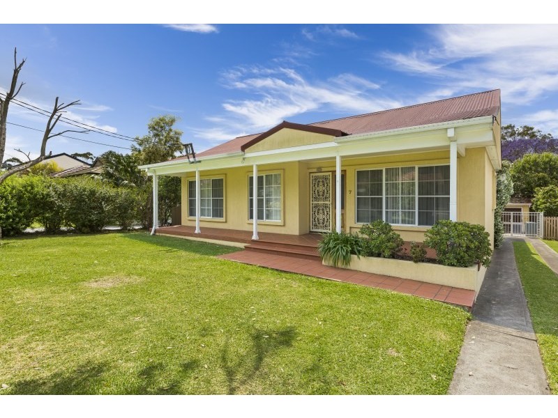 7 Gwawley Parade, Miranda NSW 2228