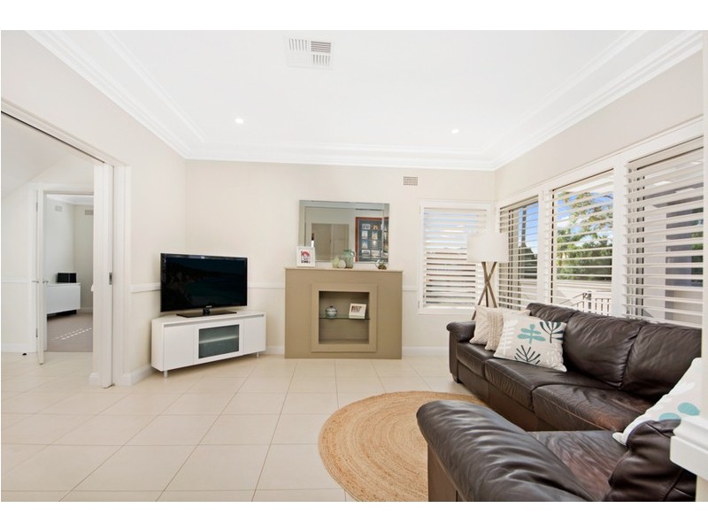 1 George Street, Yowie Bay NSW 2228