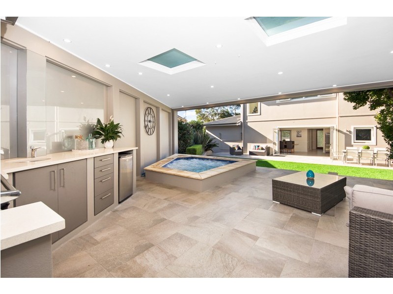 1 George Street, Yowie Bay NSW 2228