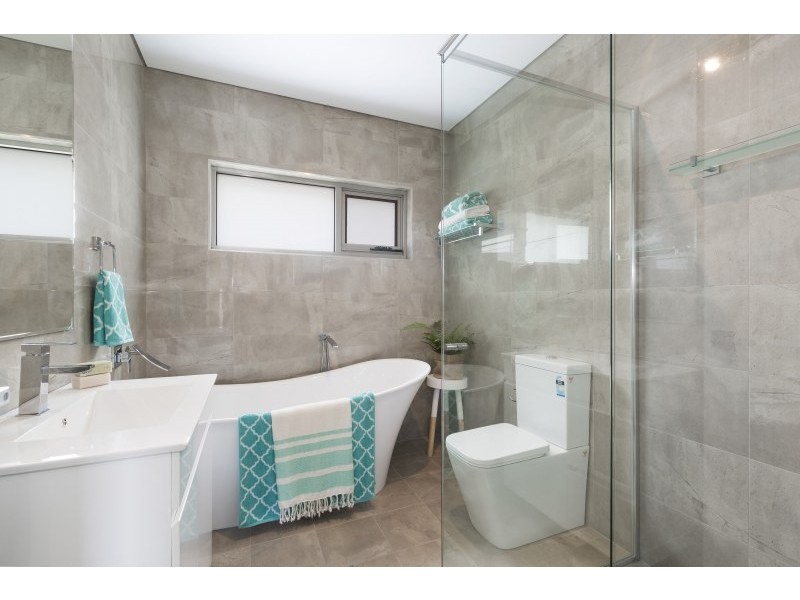 8 Florida Street, Sylvania NSW 2224