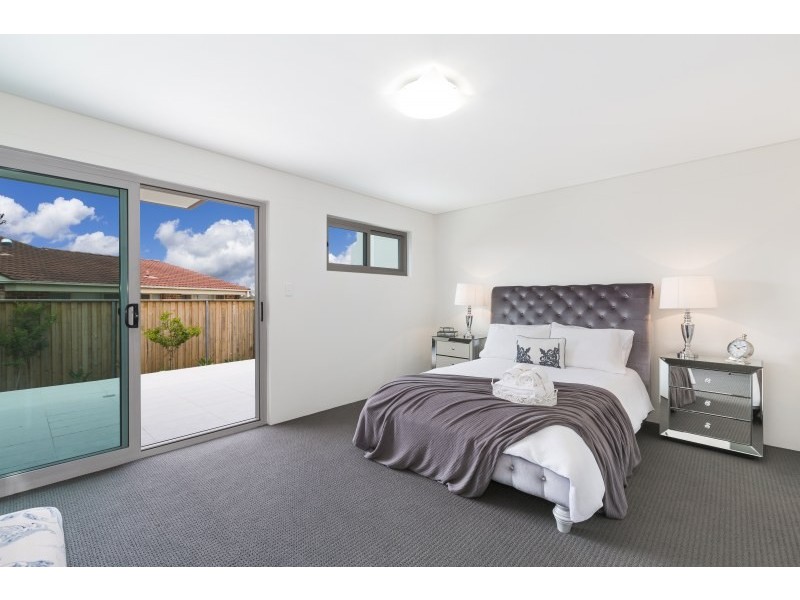 8 Florida Street, Sylvania NSW 2224