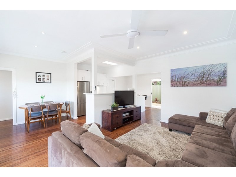 2 Binalong Avenue, Caringbah NSW 2229