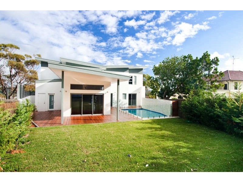 1 Loch Lomond Crescent, Burraneer NSW 2230