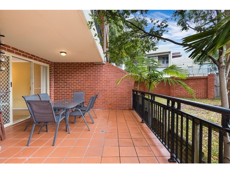 2/17-21 Gray Street, Sutherland NSW 2232