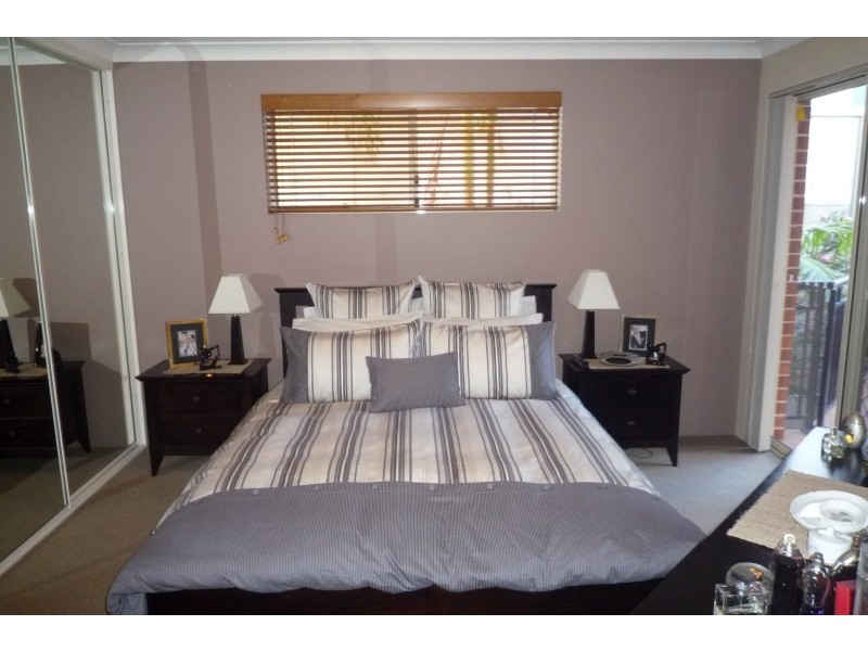 2/17-21 Gray Street, Sutherland NSW 2232