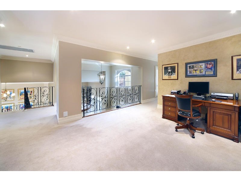 6 Barraran Street, Gymea Bay NSW 2227