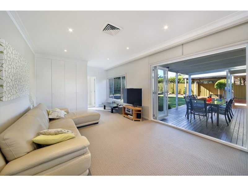 9 Yeramba Avenue, Dolans Bay NSW 2229