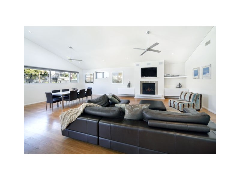 2 Sunset Avenue, Cronulla NSW 2230