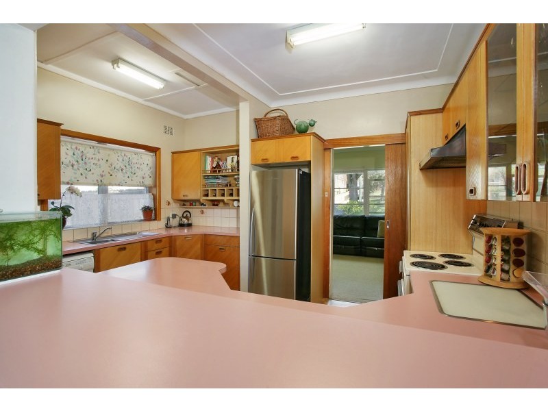 9 Bass Street, Dolans Bay NSW 2229