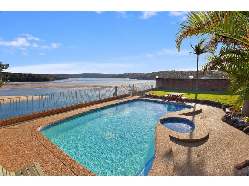 10 Loch Lomond Crescent, Cronulla NSW 2230