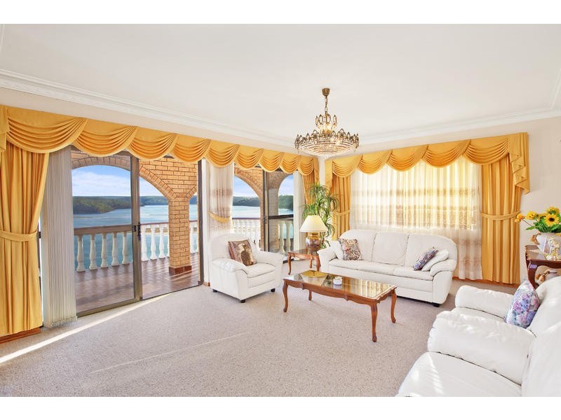 10 Loch Lomond Crescent, Cronulla NSW 2230