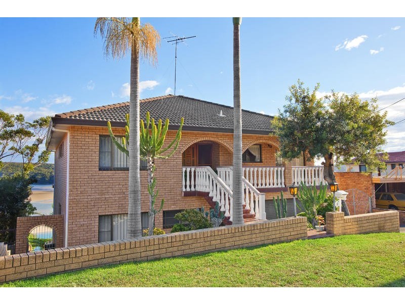 10 Loch Lomond Crescent, Cronulla NSW 2230