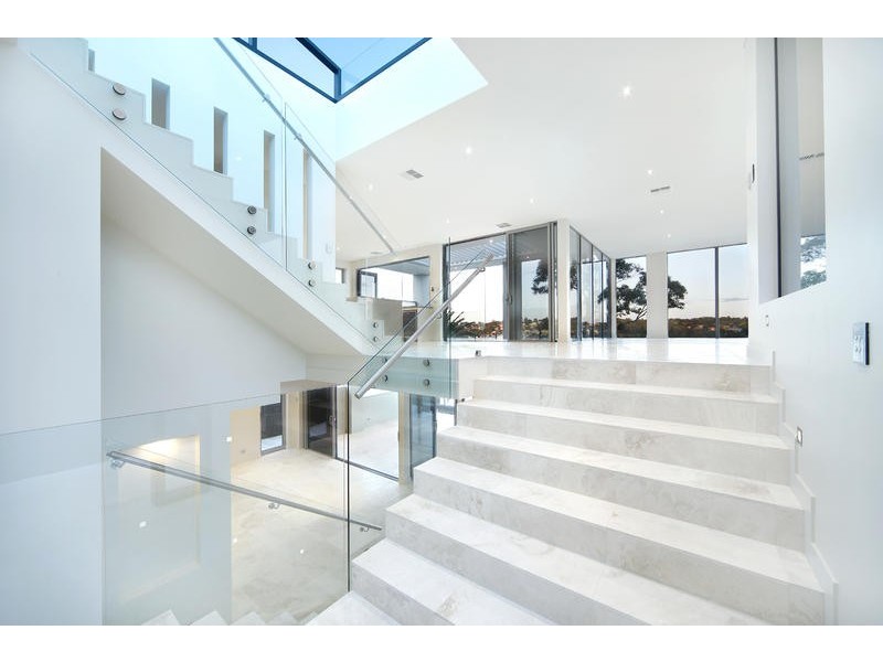 1 Binaville Avenue, Burraneer NSW 2230