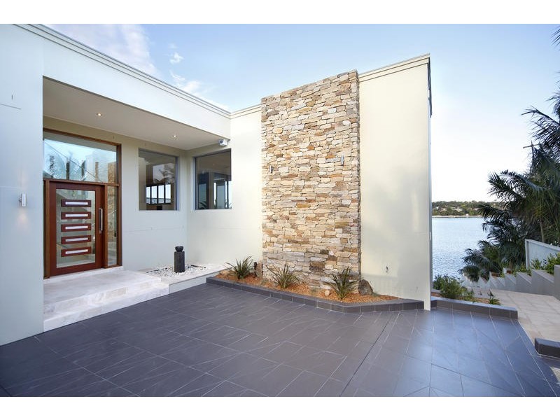 1 Binaville Avenue, Burraneer NSW 2230