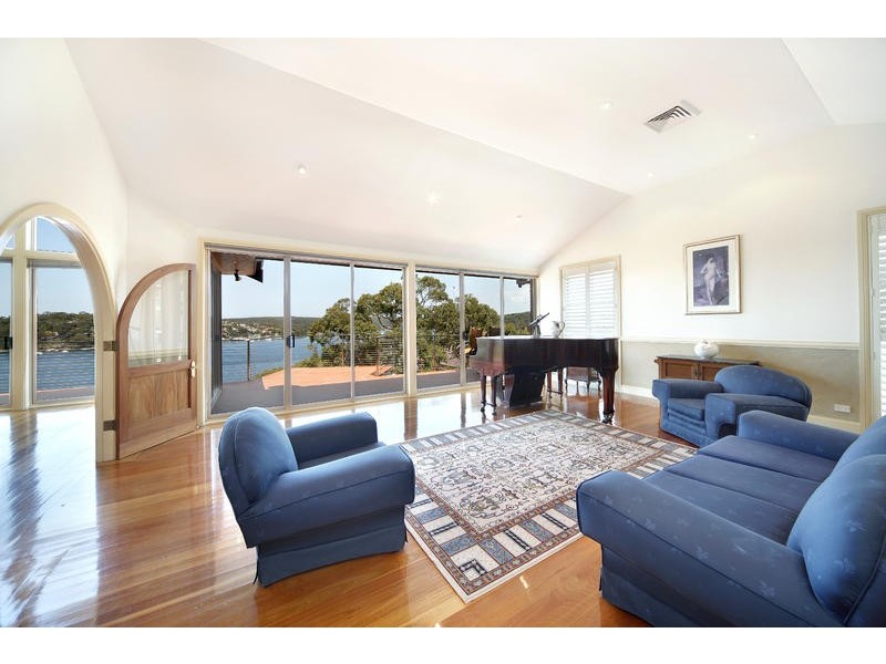 422 Willarong Road, Caringbah NSW 2229