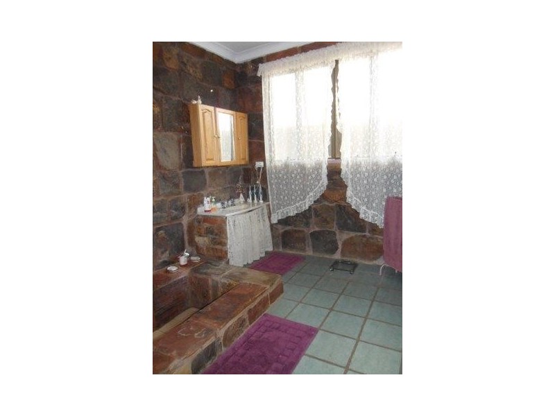111 Strickland Road, Adelaide River NT 0846