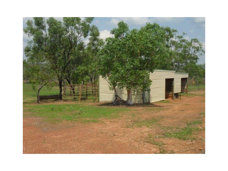 111 Strickland Road, Adelaide River NT 0846