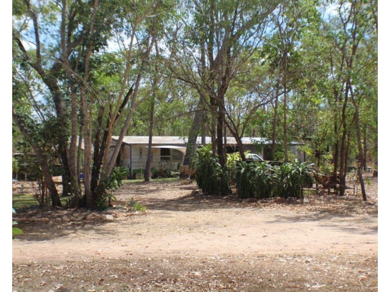 Livingstone NT 0822