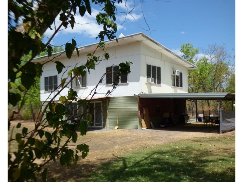 Livingstone NT 0822