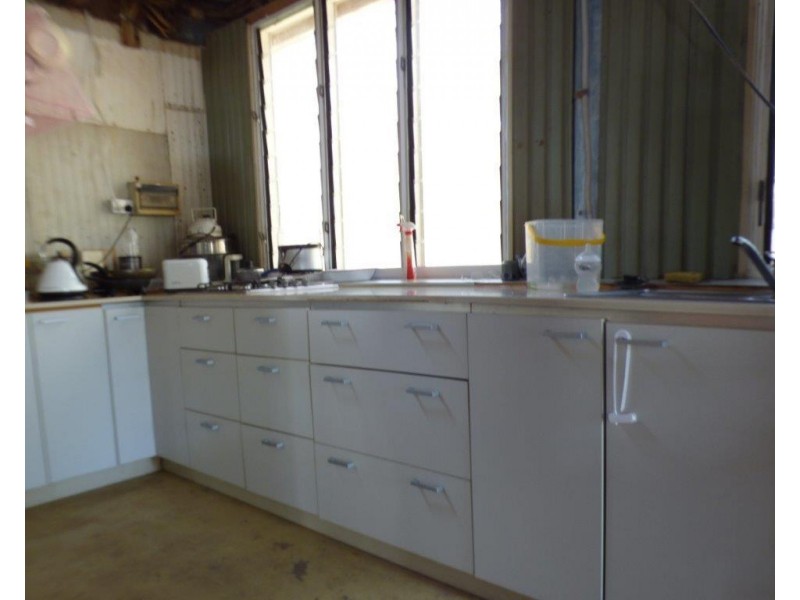 Livingstone NT 0822